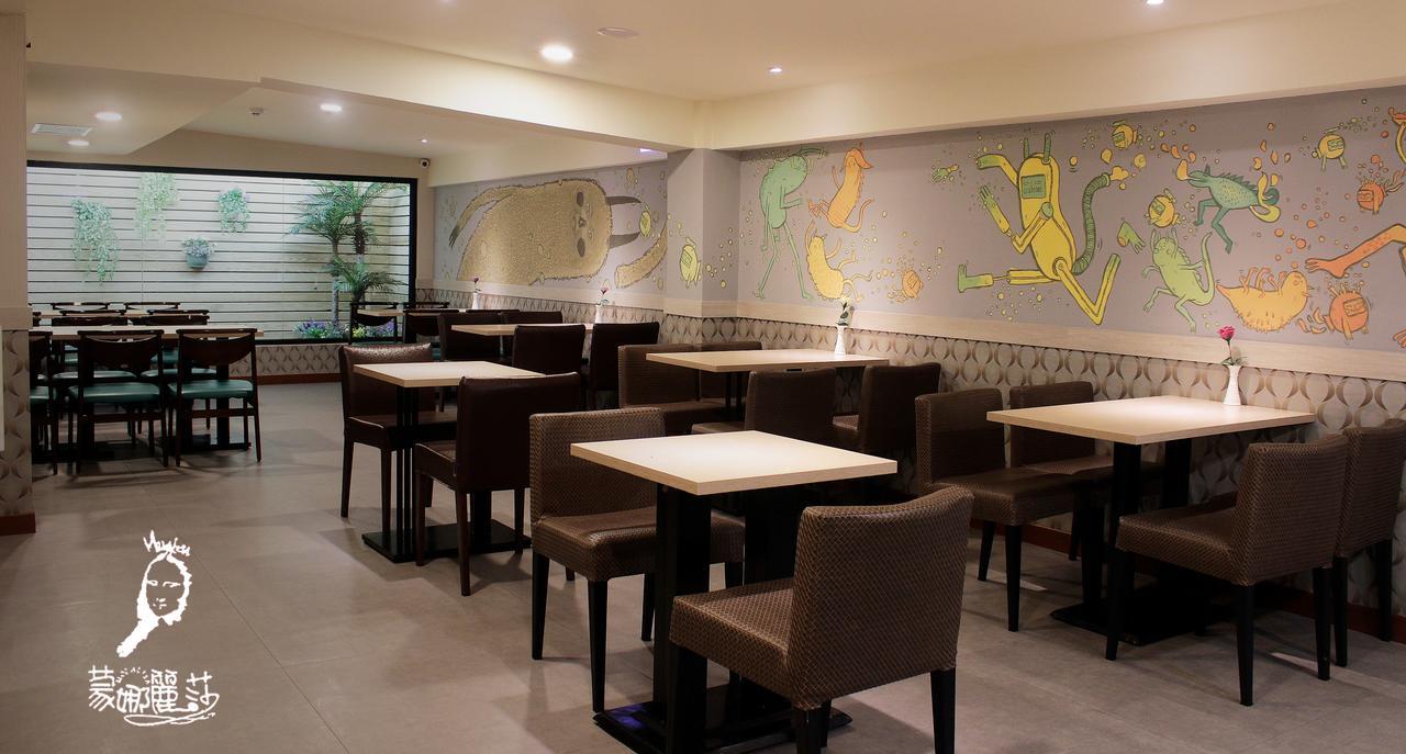 Monalisa Hotel Tainan Exterior photo